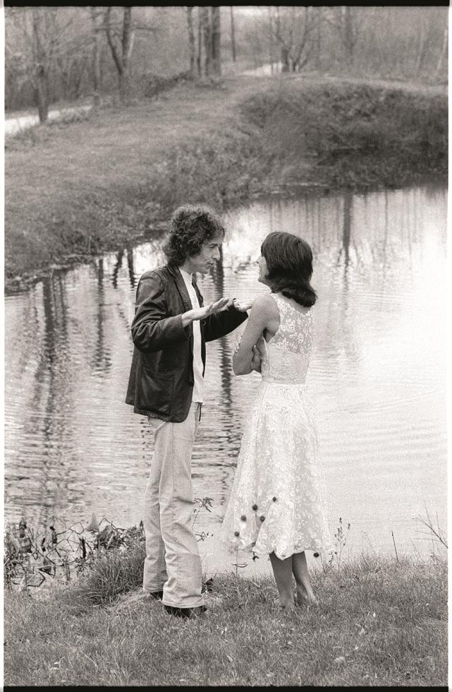 Bob Dylan and Joan Baez, MA, 1975 - Morrison Hotel Gallery