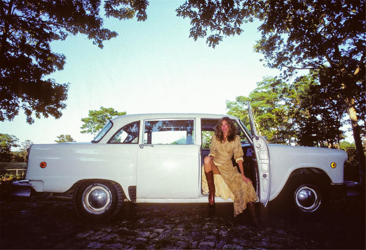 Carly Simon, Martha's Vineyard, MA 1981 - Morrison Hotel Gallery