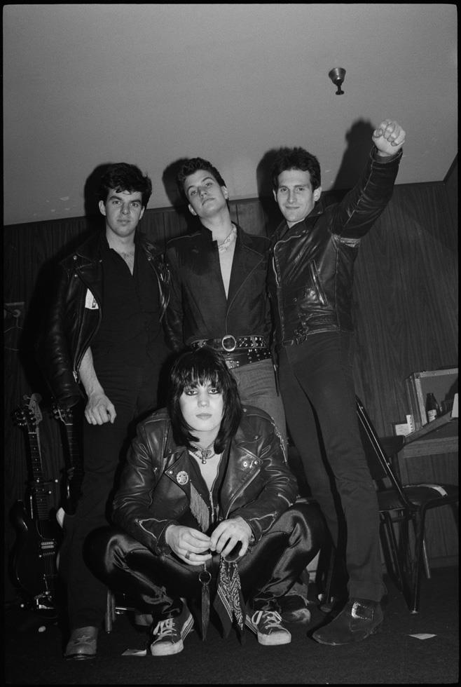 Joan Jett & her band - Morrison Hotel Gallery