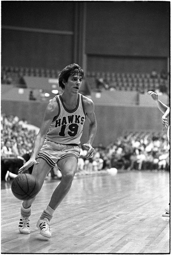 Pistol Pete Maravich, Atlanta Hawks, GA, 1970 - Morrison Hotel Gallery