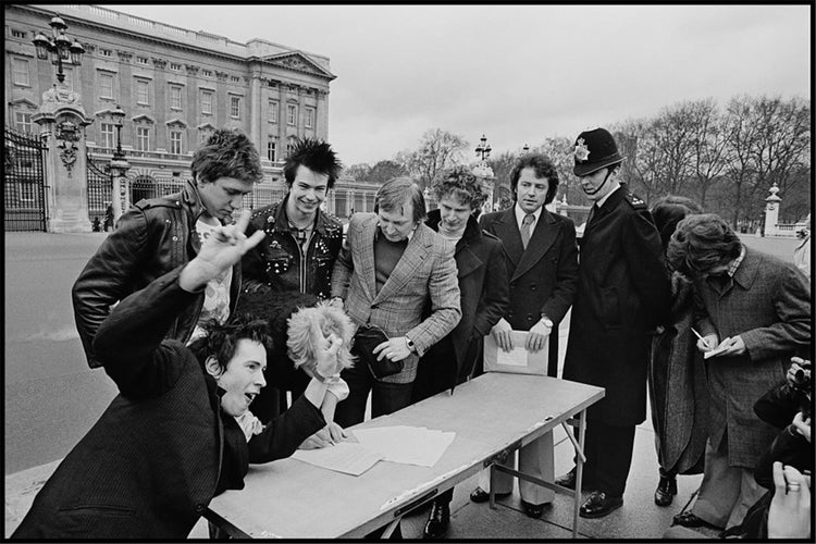 Sex Pistols, Buckingham Palace, London, 1977 - Morrison Hotel Gallery